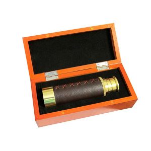 تک‌چشمی-۳۵×۲۰-برنجی-سولومارک-(با-جعبه-حمل-چوبی)