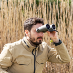 دوربین دوچشمی برسر مدل Wave 10 × 42