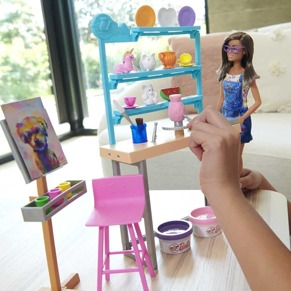 عروسک باربی مدل Barbie's Art Workshop کد Hcm85