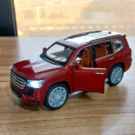 ماکت ماشین مدل land Cruiser VX