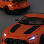 ماشین بازی مدل فلزی موزیکال بنز BENZ AMG GT 118