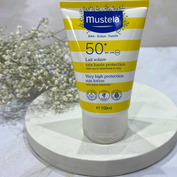 لوسیون ضد آفتاب 100 میلی لیتر موستلا مدل +SPF 50