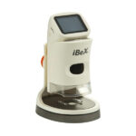 میکروسکوپ دیجیتالی آیبکس مدل Omax با بزرگنمایی 1000 برابر و صفحه نمایش 2 اینچی و لوازم جانبی