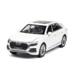 ماکت ماشین مدل Audi Q8