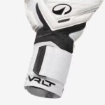 دستکش دروازه‌ بانی کیپستا مدل F900 Viralto