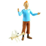 فیگور تن تن ایستاده با میلو