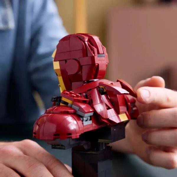 لگو سری مارول مدل Iron Man MK4 Bust کد 76327