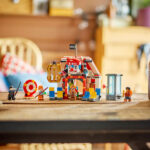 لگو سری One Piece مدل Buggy's Circus Tent کد 75637