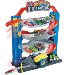 کیت بازی سیتی هات ویلز مدل Stunt Garage