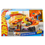 کیت بازی هیولایی هات ویلز مدل Pizza Slam Cobra Attack