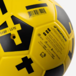 توپ فوتبال کیپستا مدل  BALLGROUND 500