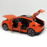 ماکت ماشین مدل Ford Mustang Mach-E مقیاس 1.24