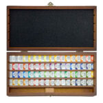 آبرنگ جعبه چوبی افرا مدل Luxury Watercolour set بسته 64 عددی