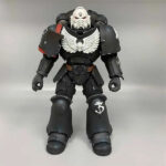 اکشن فیگور وارهمر Warhammer 40000 Raven Guard برند مکفارلین