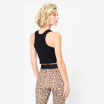 تاپ ورزشی زنانه دامیوس مدل Crop Top