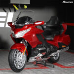 ماکت موتورسیکلت Honda Gold Wing مقیاس 1:12 برند Welly