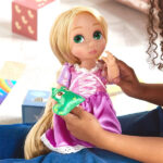 عروسک دیزنی مدل Rapunzel Animator Collection Doll