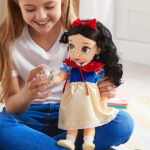عروسک دیزنی مدل Snow White Animator Collection Doll