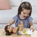 عروسک بیبی الایو هاسبرو مدل Super Snacks Snackin' Noodles Baby