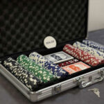 بسته 300 عددی ژتون بازی همراه با کیف آلومینیومی مدل Poker Chips Case