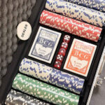 بسته 300 عددی ژتون بازی همراه با کیف آلومینیومی مدل Poker Chips Case
