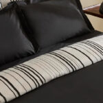 سرویس روتختی دو نفره کاراجا هوم مدل Cool Stripe مشکی