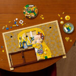 https://www.trendyol.com/lego/art-gustav-klimt-opucuk-31221-sergilenebilir-hediyelik-koleksiyonluk-yapim-seti-4000-parca-p-1180113168?boutiqueId=61&merchantId=1108916&adjust_t=mk12x3o_m4o2h83&adjust_tracker_limit=999999999&utm_medium=product_free&link_userID=211189996&adjust_creative=1180113168&utm_campaign=1180113168&adjust_campaign=product_free_20268710_TR&utm_source=share&adjust_adgroup=211189996&utm_term=211189996&link_contentid=1180113168