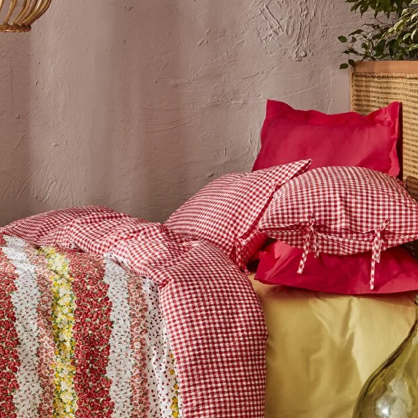 سرویس روتختی 2 نفره کاراجا هوم مدل Pari Noniron