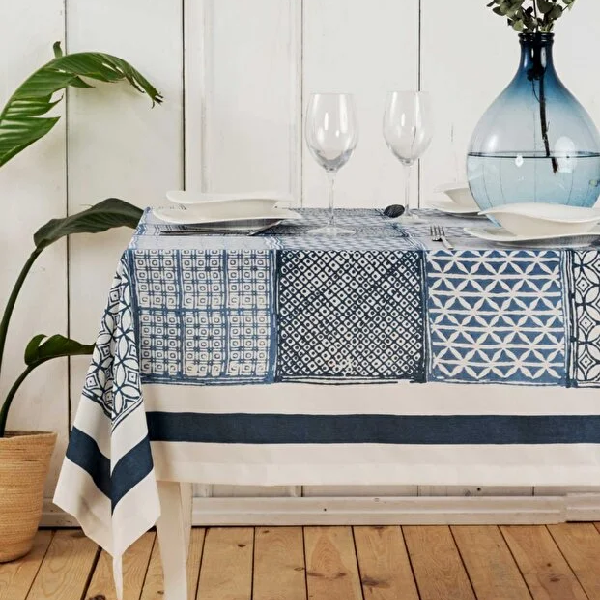 رومیزی 150 × 240 سانتی متر کاراجا هوم مدل Castore آبی