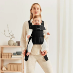 آغوشی نوزاد بیبی بیورن مدل Mini Woven مشکی