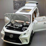 ماکت ماشین فلزی لکسوس LX570 مقیاس 1:18